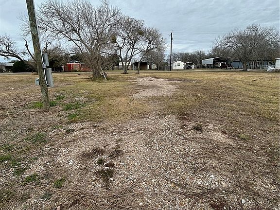 5th image of 508 W Dallas Ave