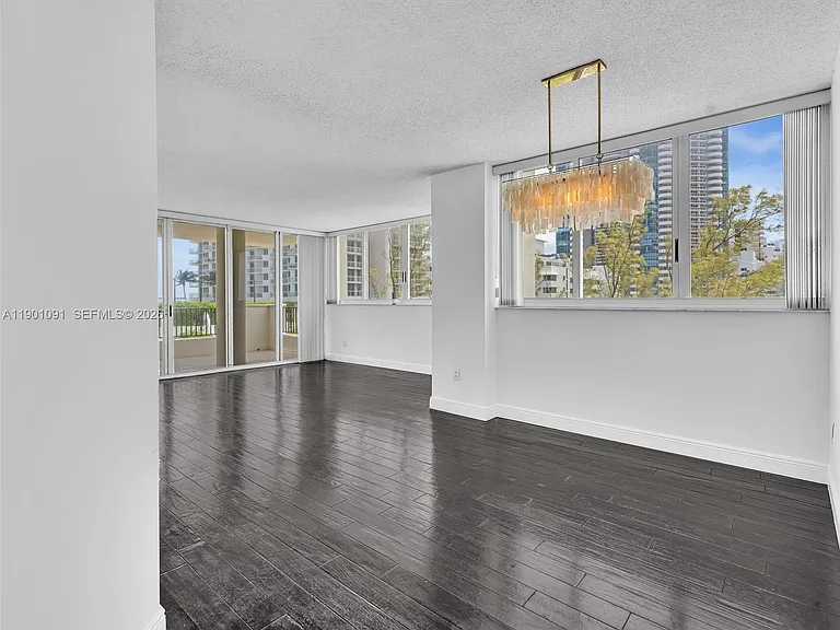 6422 Collins Ave #701 — Photo 7