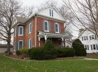 130 S 1st St, Long Grove, IA