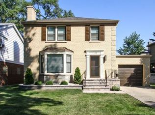 1422 Garden St, Park Ridge, IL 60068