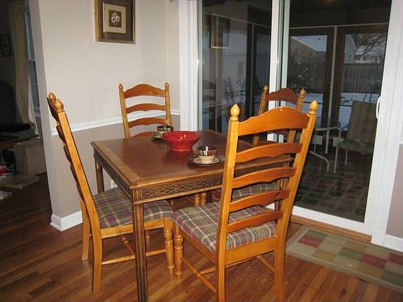 Formal Dining