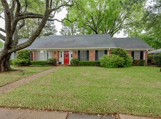 7501 Camelback Dr, Shreveport, LA 71105
