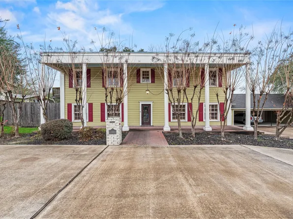 1106 Avenue O, Huntsville, TX 77340