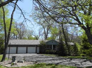 1449 Woodland Dr, Sherrard, IL 61281