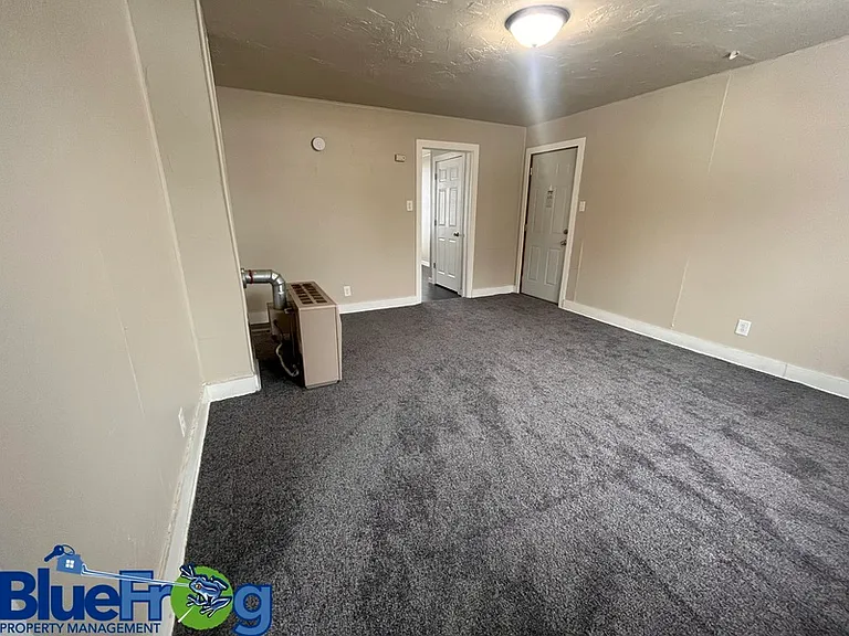 901 Harvey St #4 — Photo 3
