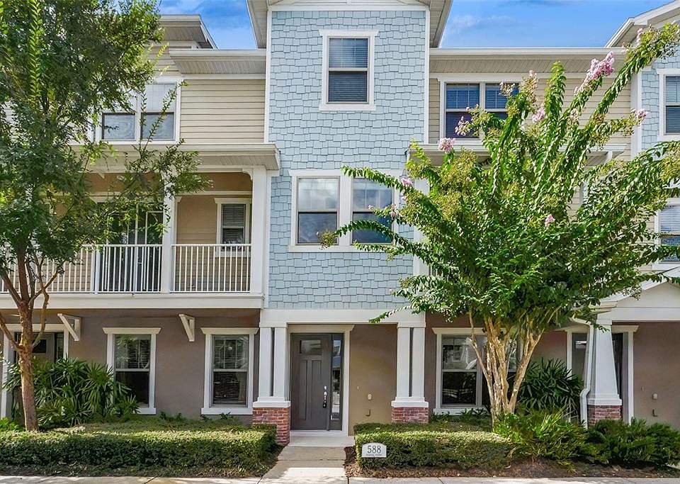 1st image of 588 Piazza Point