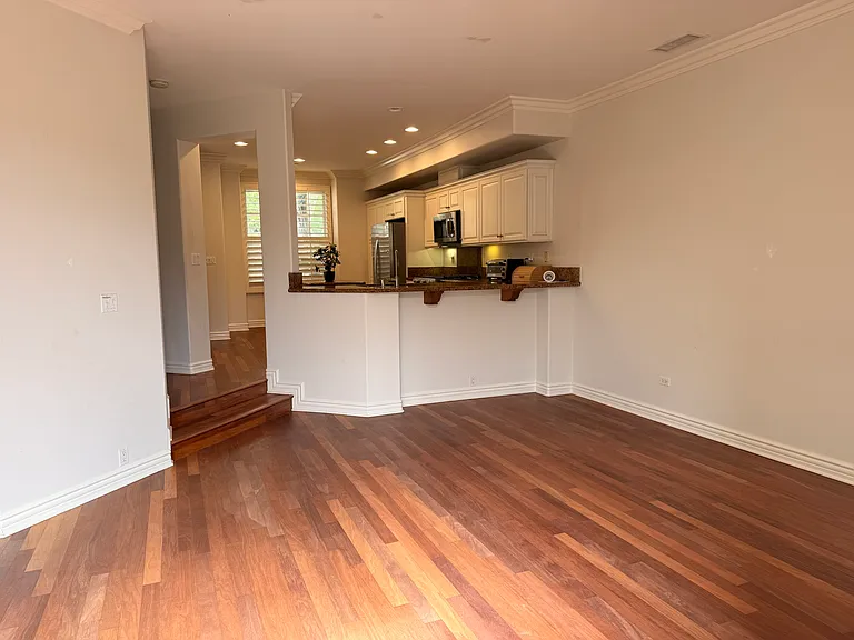 6824 Draper Ave — Photo 6