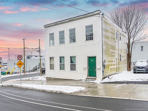 4th image of 291 Charlotte St #289