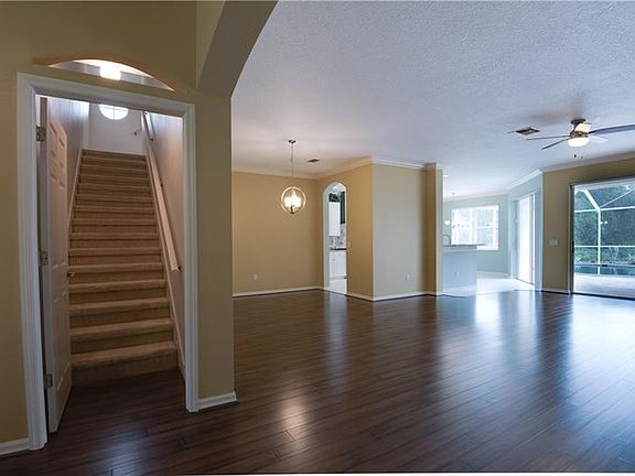 4th image of 9628 Greenbank Dr