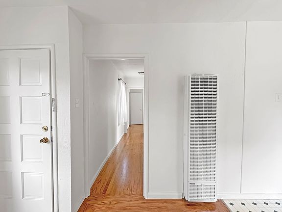 3rd image of 1676 Dwight Way #1678-A