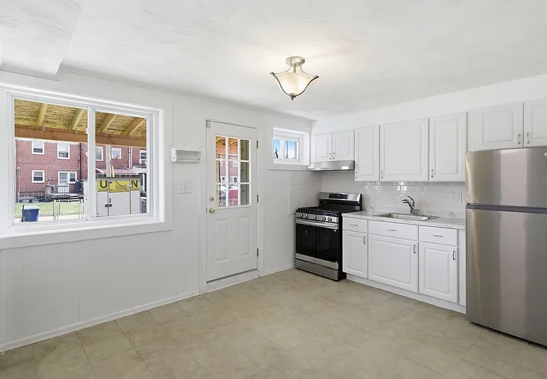627 Lucia Ave — Photo 5