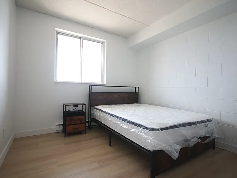 50 University Ave E #VIEWINGS — Photo 7