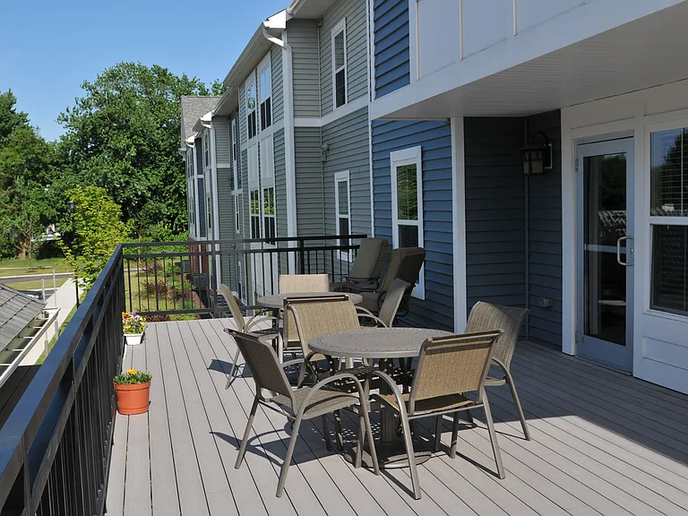 Foster Pointe — Photo 6