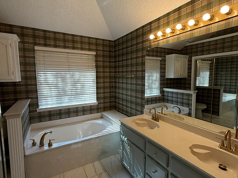 3047 Renaissance Ct — Photo 8