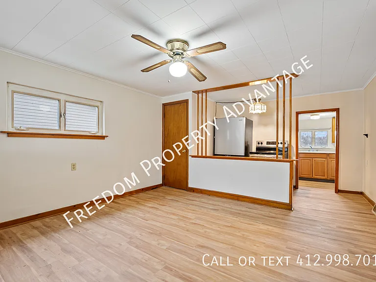 2047 Redrose Ave #2 — Photo 2