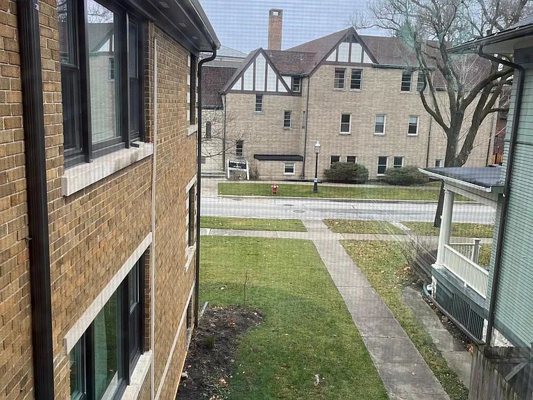 88 Kimbark Rd — Photo 2