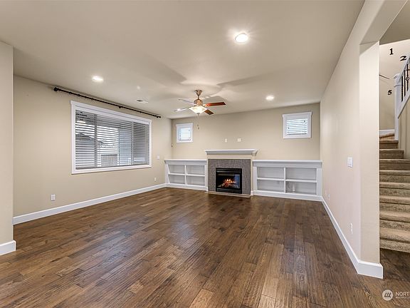 4th image of 11402 175th Street E