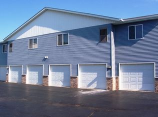 307 Meadowview Ct #9, Waterford, WI 53185