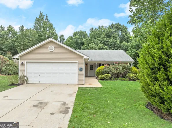 201 Wood Springs Ln, Mount Airy, GA 30563