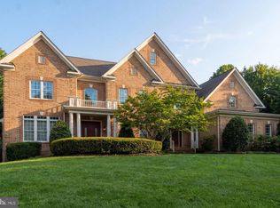 2584 Vintage Crest Ln, Oakton, VA