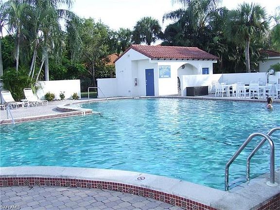 4th image of 15110 Ports Of Iona Dr #101
