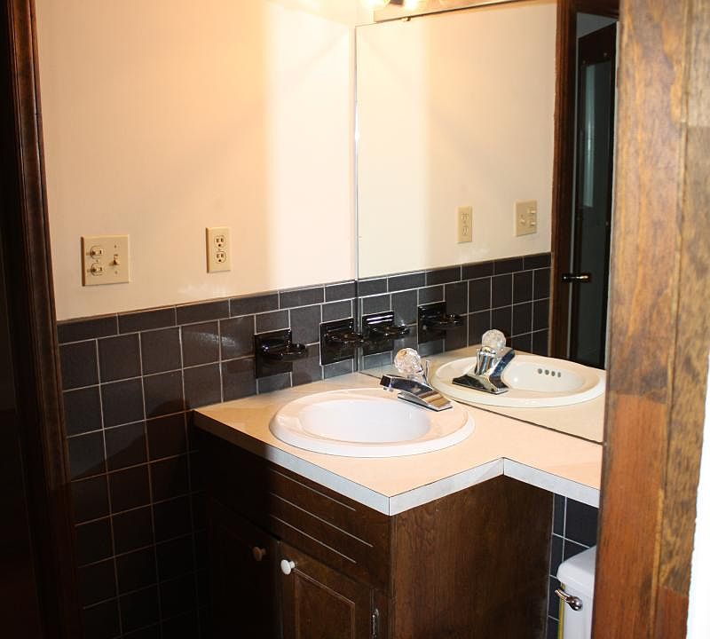 2nd image of 303 Ferrell Ave