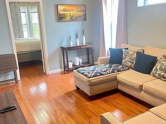 4th image of 332 Virginia Ave Floor 1