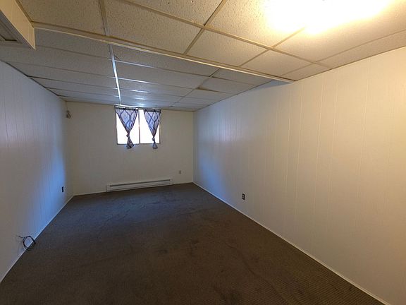3rd image of 826 Bank St APT 3