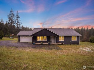 981 Schaffran Rd, Castle Rock, WA 98611