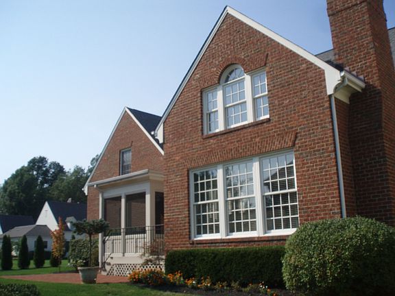 5th image of 22 Pickett Pl