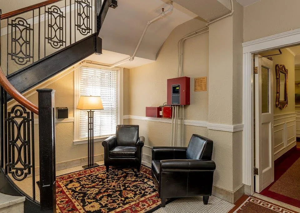49 Worthington St #15