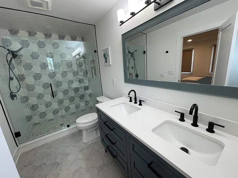 303 Forman Ave — Photo 39