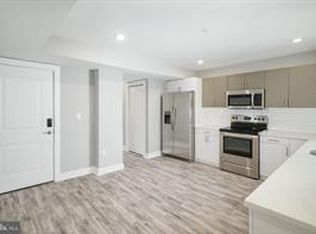 1443 N 8th St #5, Philadelphia, PA 19122