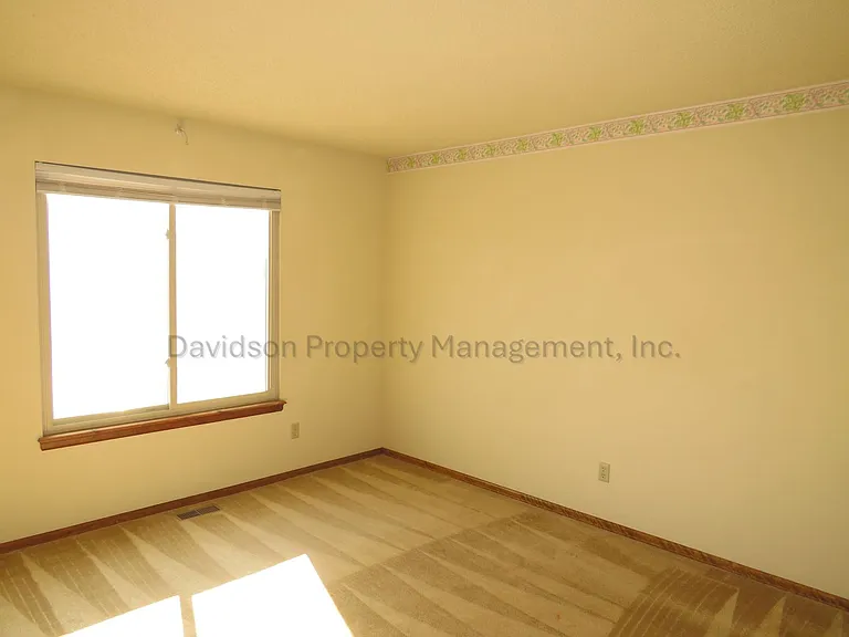 2232 Ramsgate Ter — Photo 10