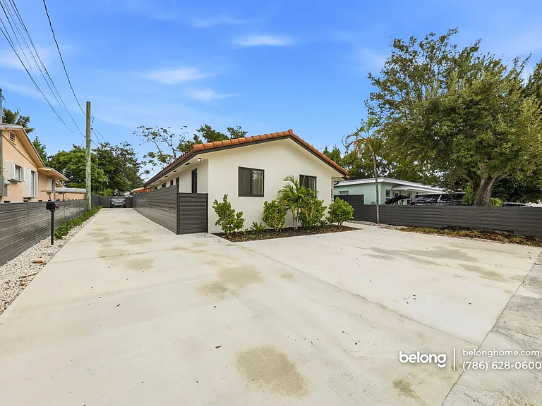 4265 NW 2nd Ter — Photo 3