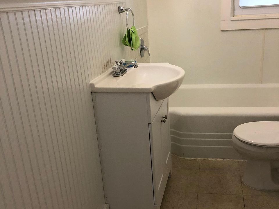 Bathroom with shower and tub