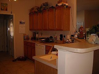 4th image of 9580 Taylor Dr