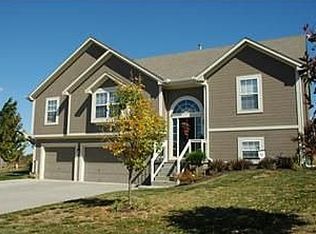 1008 Hackberry Ct, Liberty, MO 64068