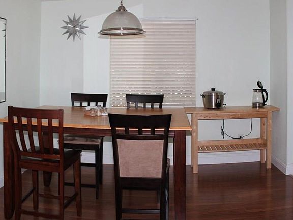 3rd image of 242 El Bosque St #242