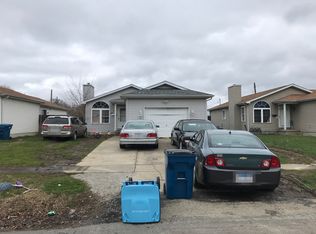 2253 E Cedar St, Springfield, IL 62703