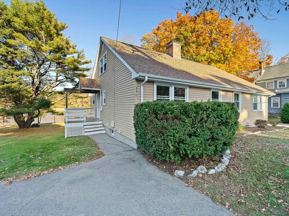 250-252 Mechanic St, Canton, MA 02021