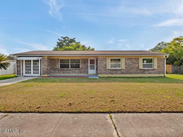 2126 WEYMOUTH Circle E, Jacksonville, FL 32246
