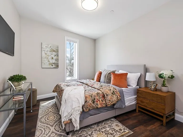 734 South St #3 — Photo 7
