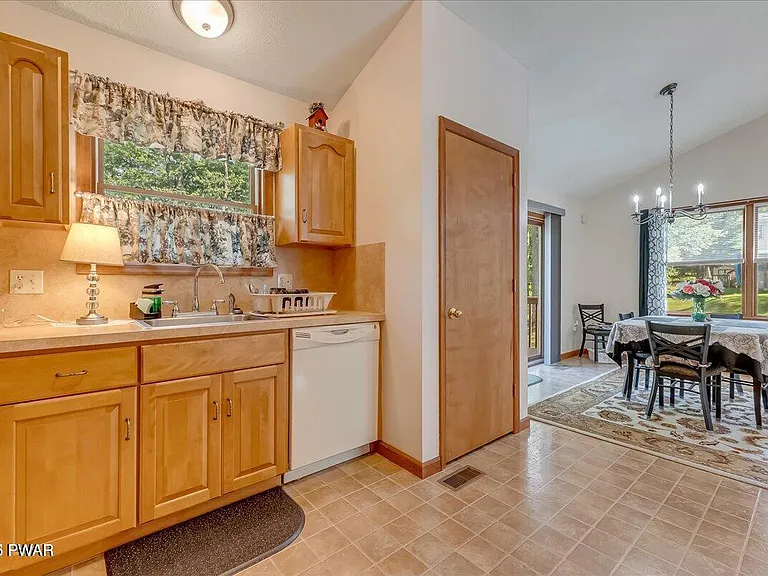 801 Sun Valley Ct — Photo 15
