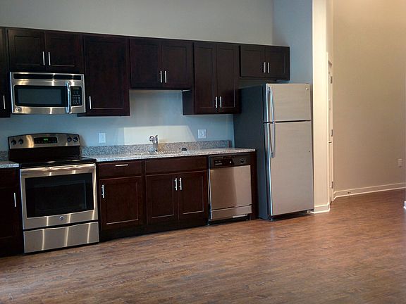 4th image of 863 Canal St APT 418