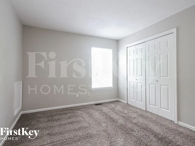 7222 Mars Dr — Photo 10