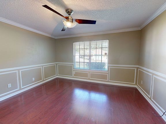 5th image of 12478 Antler Hill Dr N
