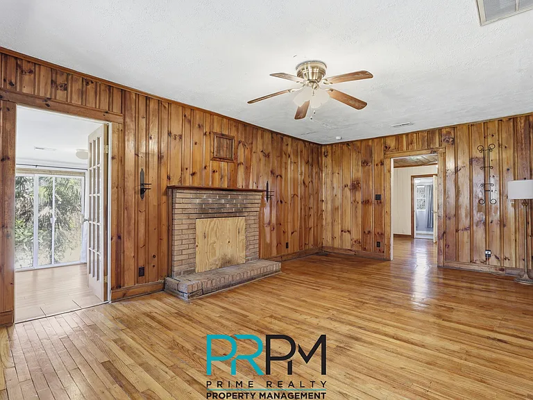 101 Bagwell Dr — Photo 4