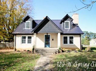 125 N Spring St, Sparta, TN 38583