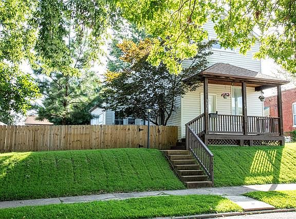 2nd image of 3634 Blow St